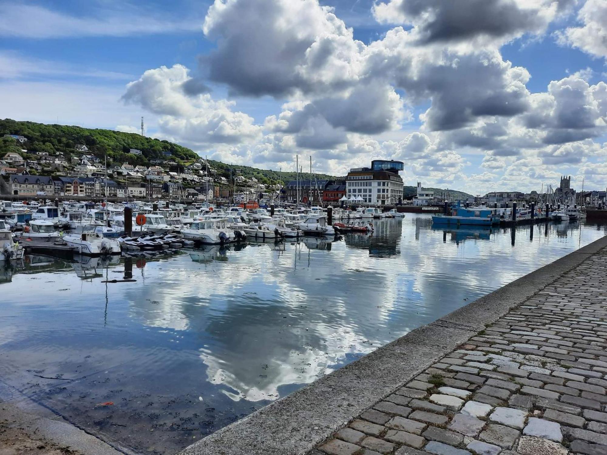 Appartement Renove Avec Vue Sur Mer A Fecamp ! Eksteriør bilde